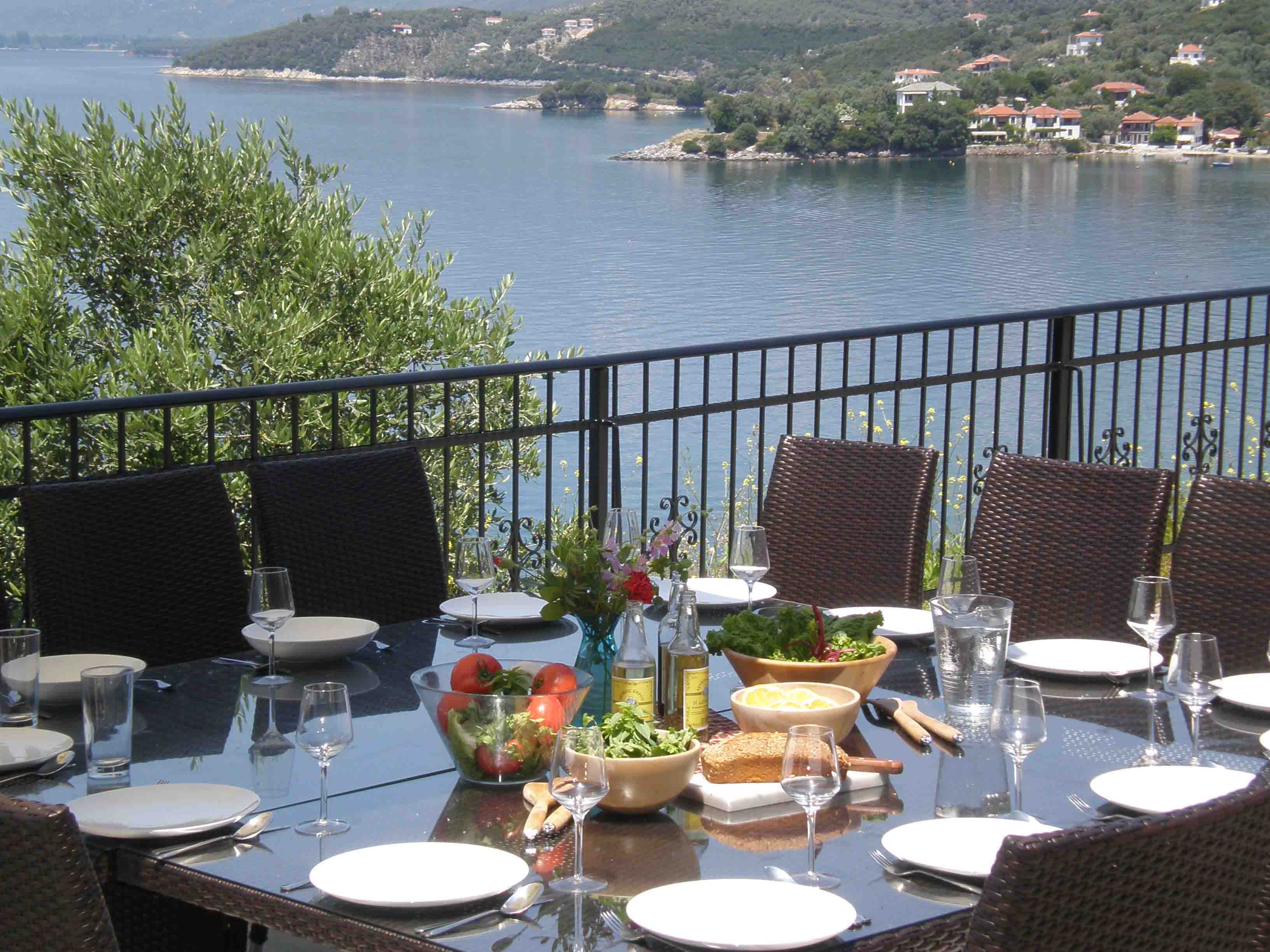 dining-for-14(2)